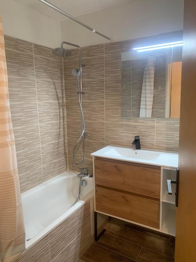 Plein Centre Ville Appartement سالو دو بروفونْسْ المظهر الخارجي الصورة